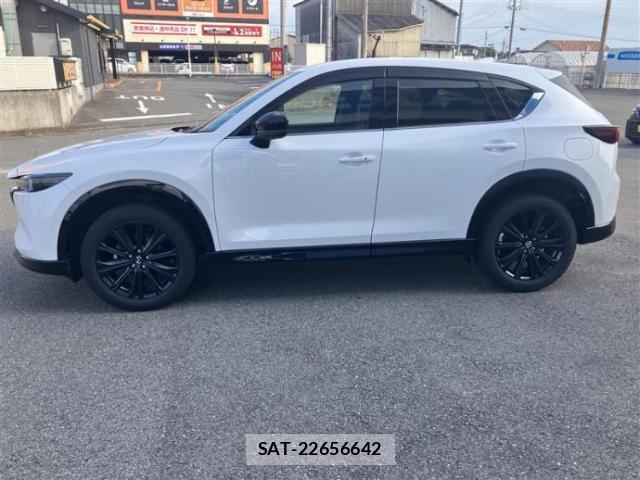 Mazda CX-5 2022-03 8653517-1