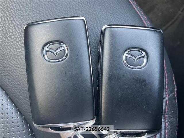 Mazda CX-5 2022-03 8653517-17