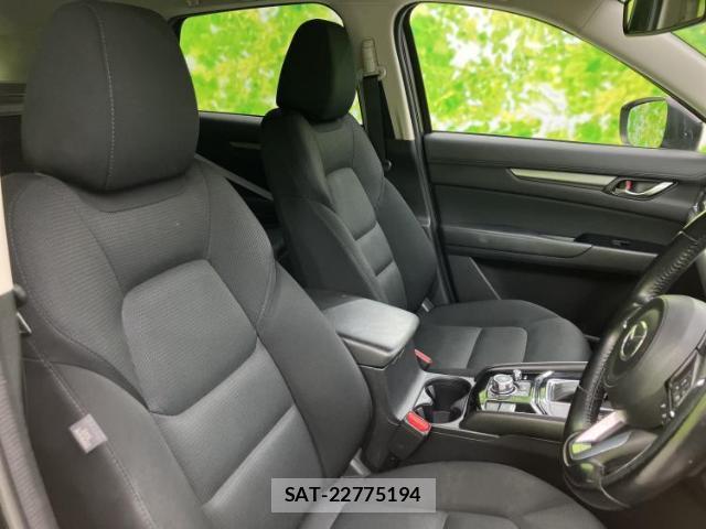 Mazda CX-5 2018-05 8653678-3