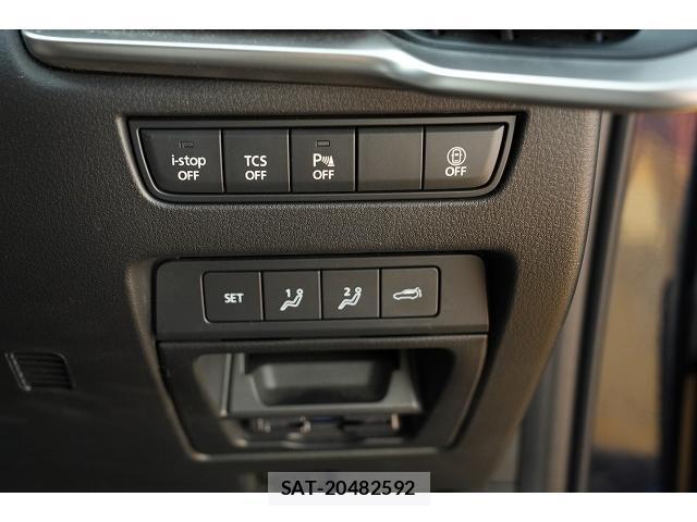 Mazda CX-60 2023-10 8652554-8