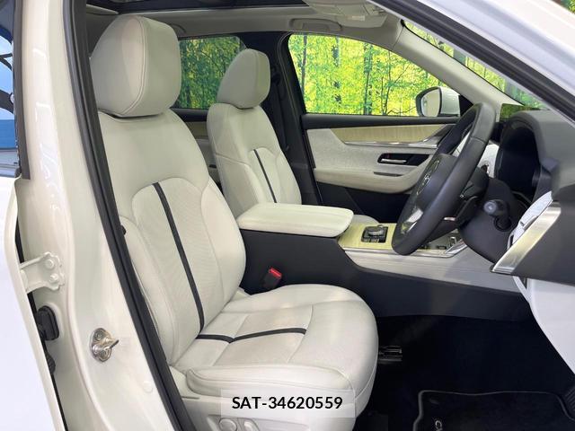 Mazda CX-60 2023-10 8653249-7