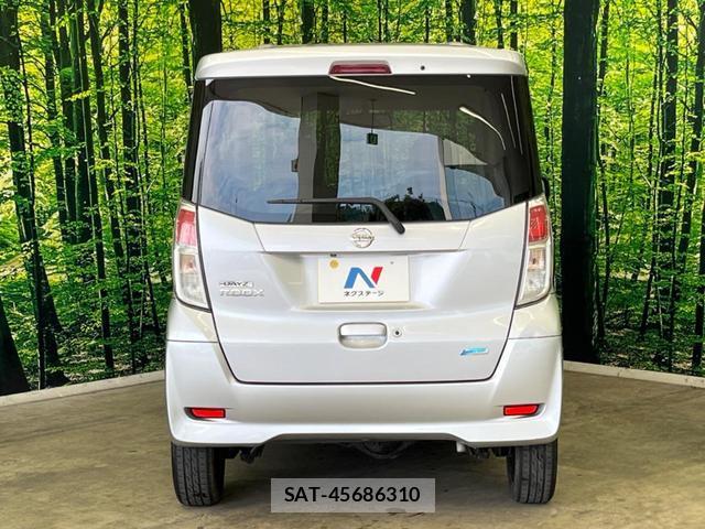 Nissan DAYZ ROOX 2014-03 8647105-13