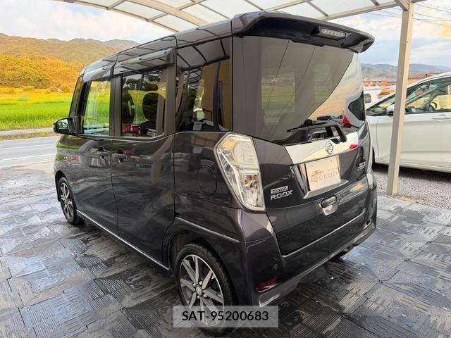 Nissan DAYZ ROOX 2018-06 8647467-1