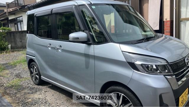 Nissan DAYZ ROOX 2018-04 8651260-10