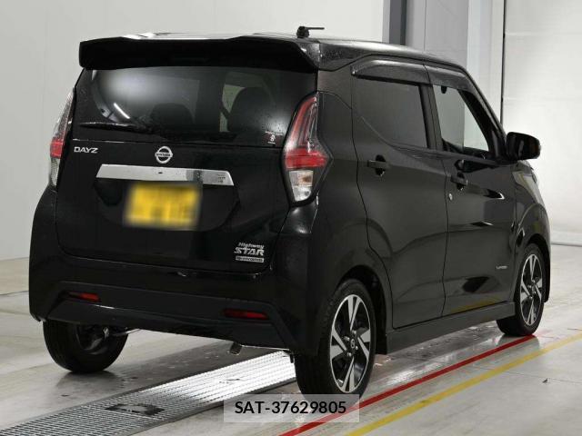 Nissan DAYZ 2022-01 8648035-8