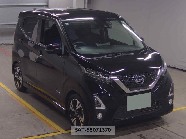 Nissan DAYZ 2019-11 8648071-4