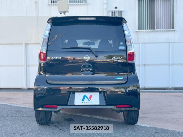Nissan DAYZ 2015-02 8651029-13
