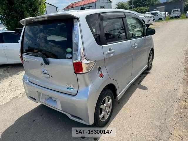 Nissan DAYZ 2013-11 8651768-10