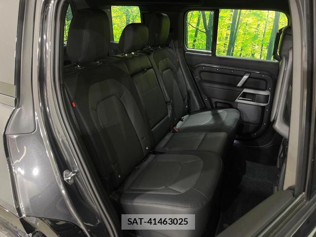 Land Rover DEFENDER 2023-08 8648308-11