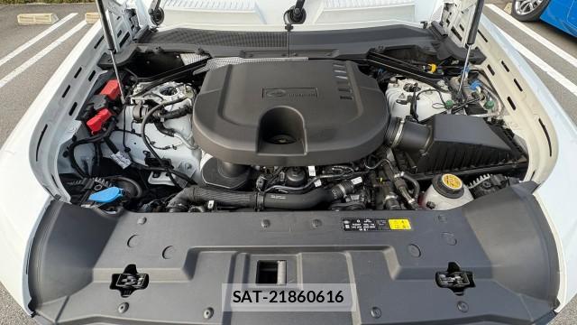 Land Rover DEFENDER 2023-04 8651464-7