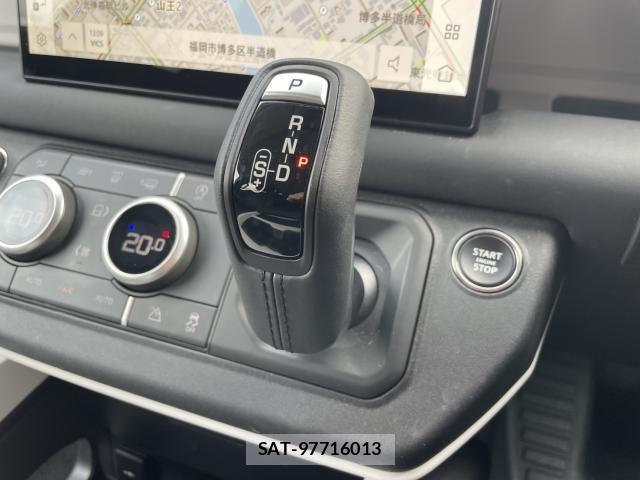 Land Rover DEFENDER 2025-03 8652544-9
