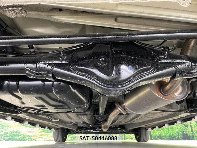 Mitsubishi DELICA 2021-06 8649767-18