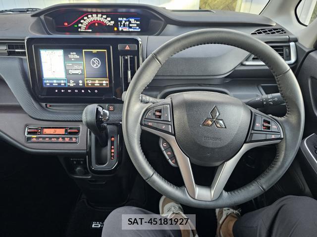Mitsubishi DELICA 2022-09 8652051-2