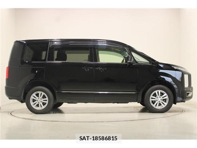 Mitsubishi DELICA 2021-07 8646908-13