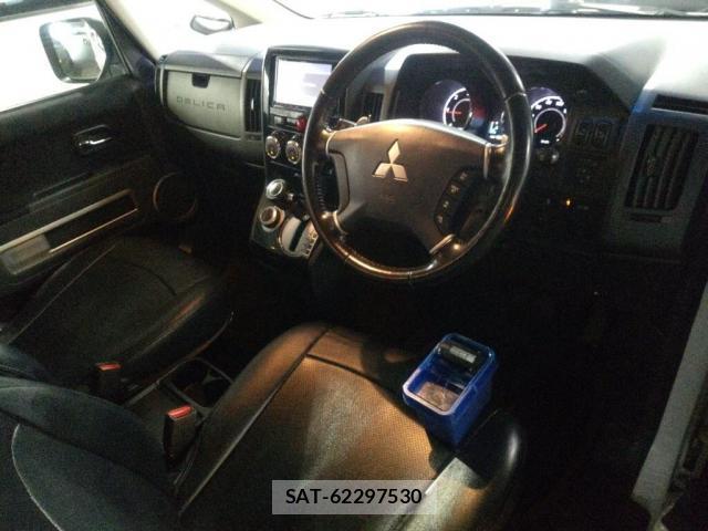 Mitsubishi DELICA 2017-07 8647208-2