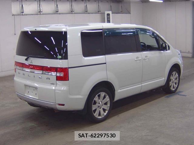 Mitsubishi DELICA 2017-07 8647208-4