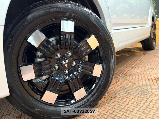 Mitsubishi DELICA 2026-02 8647328-12