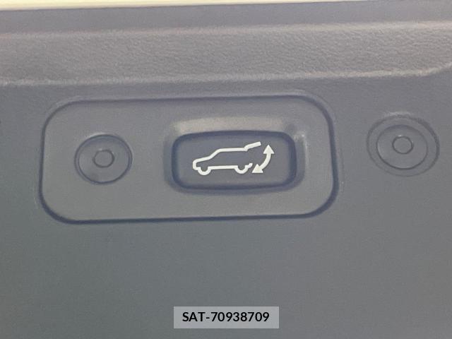 Mitsubishi DELICA 2025-06 8648275-6