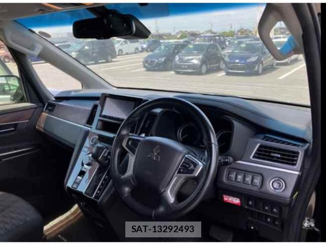 Mitsubishi DELICA 2019-03 8649296-2