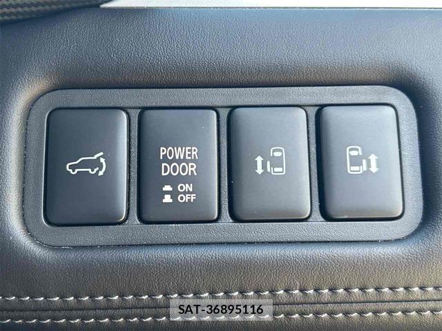 Mitsubishi DELICA 2023-07 8649494-12