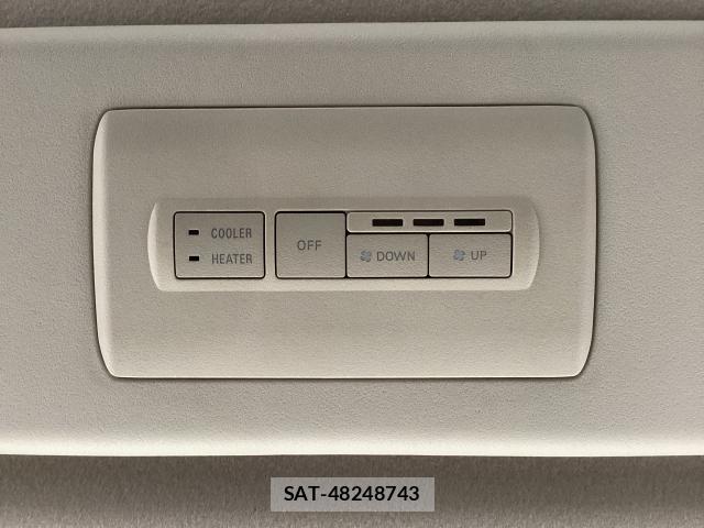 Mitsubishi DELICA 2013-12 8650182-19
