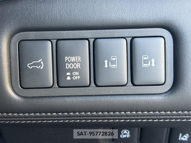 Mitsubishi DELICA 2024-10 8650896-6