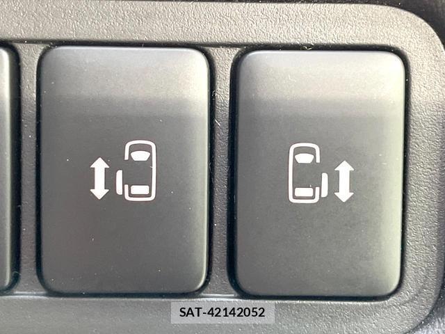 Mitsubishi DELICA 2025-09 8651561-3