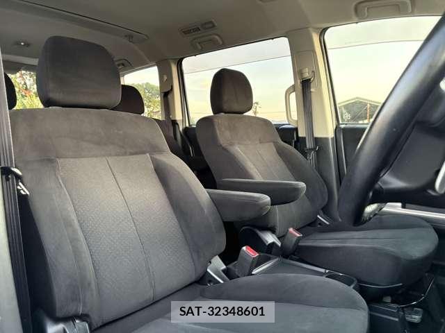 Mitsubishi DELICA 2016-05 8652876-11