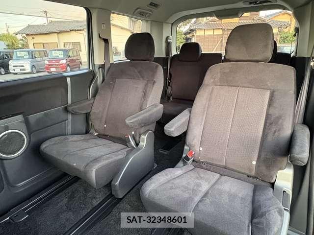 Mitsubishi DELICA 2016-05 8652876-13