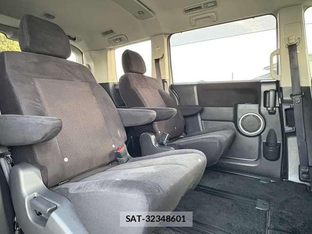Mitsubishi DELICA 2016-05 8652876-14