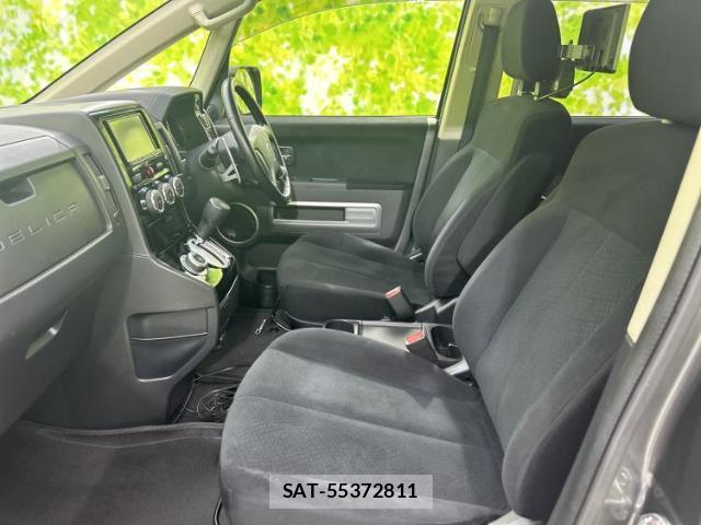 Mitsubishi DELICA 2017-07 8653568-6