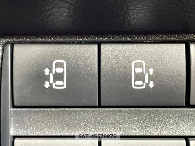 Mitsubishi DELICA MINI 2023-07 8648282-4