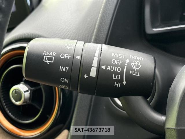 Mazda DEMIO 2017-05 8647772-17