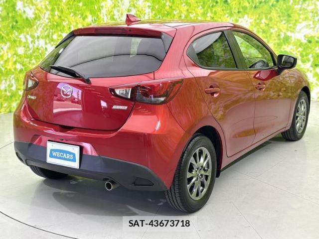 Mazda DEMIO 2017-05 8647772-2