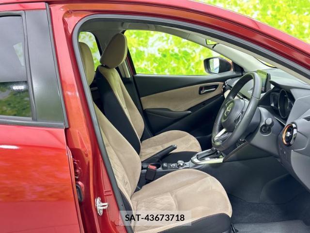 Mazda DEMIO 2017-05 8647772-3