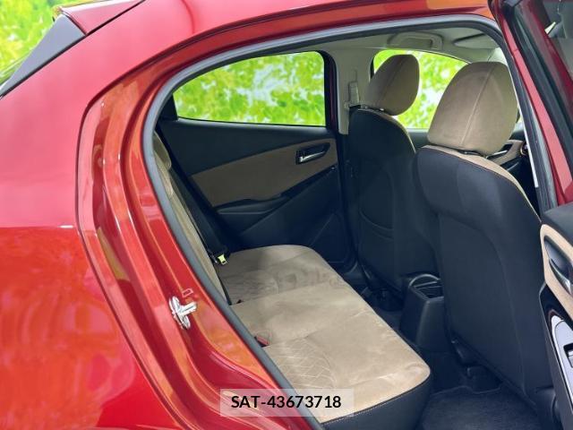Mazda DEMIO 2017-05 8647772-4