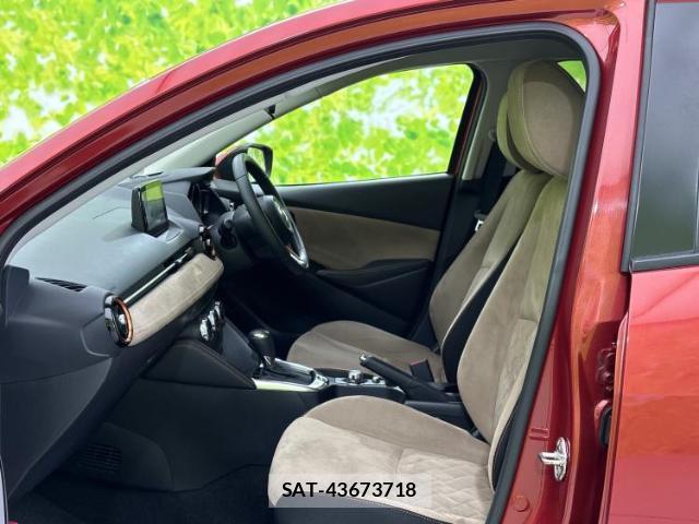 Mazda DEMIO 2017-05 8647772-5