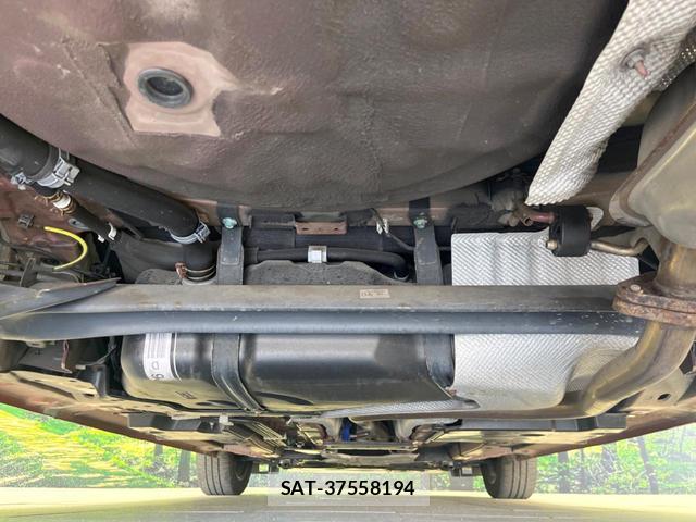 Mazda DEMIO 2015-06 8647877-18
