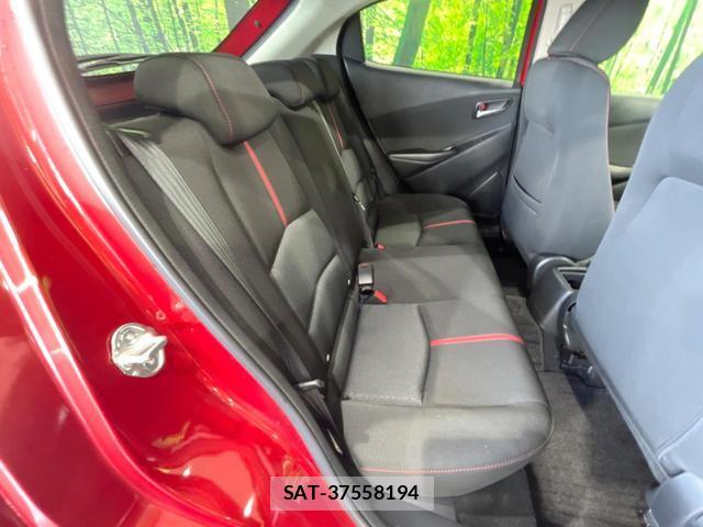 Mazda DEMIO 2015-06 8647877-8