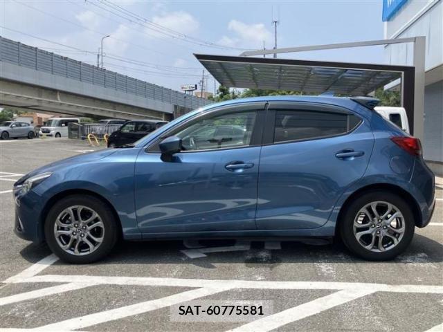 Mazda DEMIO 2018-07 8648439-1