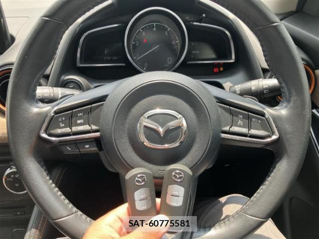 Mazda DEMIO 2018-07 8648439-11