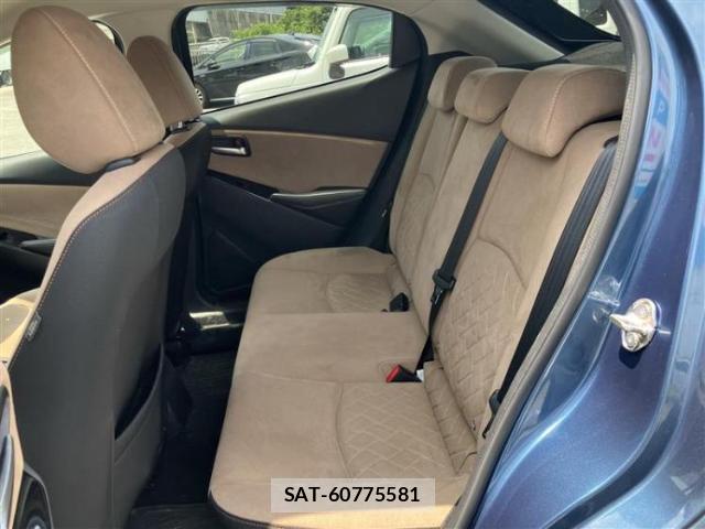 Mazda DEMIO 2018-07 8648439-5