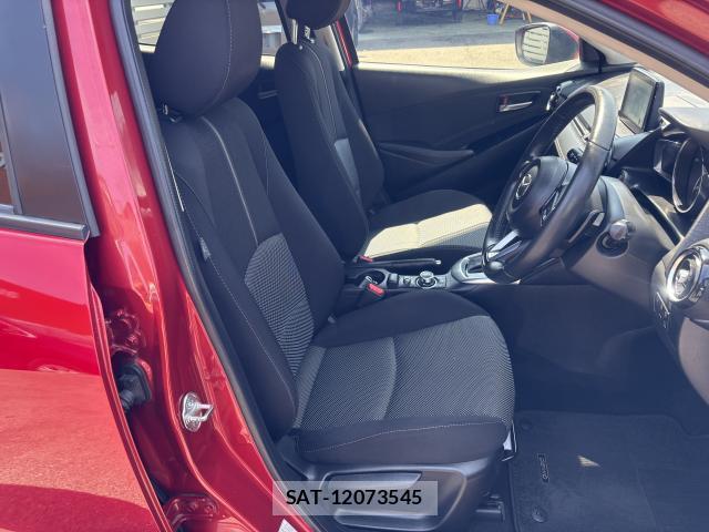 Mazda DEMIO 2018-10 8649748-12