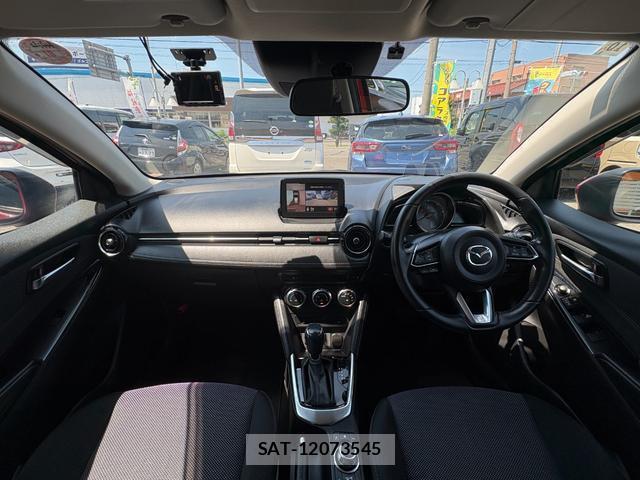Mazda DEMIO 2018-10 8649748-4