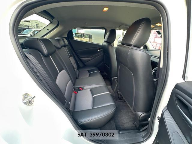 Mazda DEMIO 2016-01 8649776-12