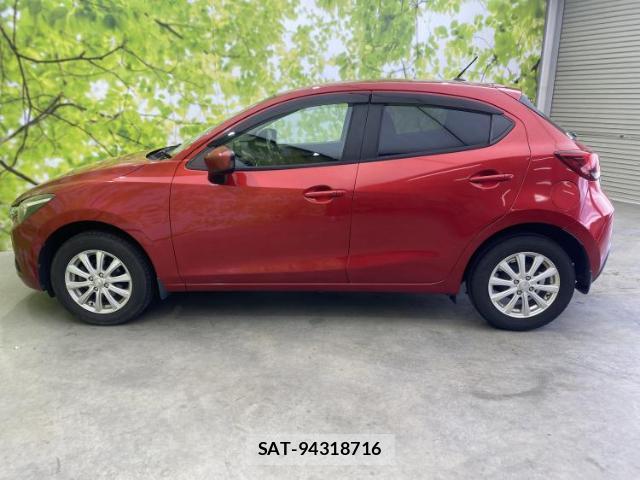 Mazda DEMIO 2015-01 8650806-1