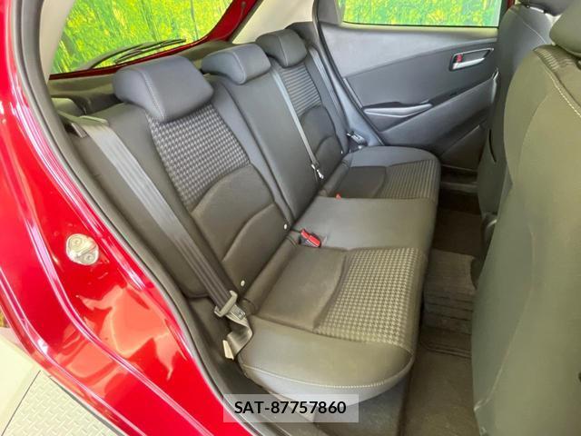 Mazda DEMIO 2017-12 8650945-9