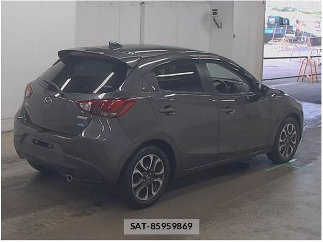 Mazda DEMIO 2017-09 8652805-1
