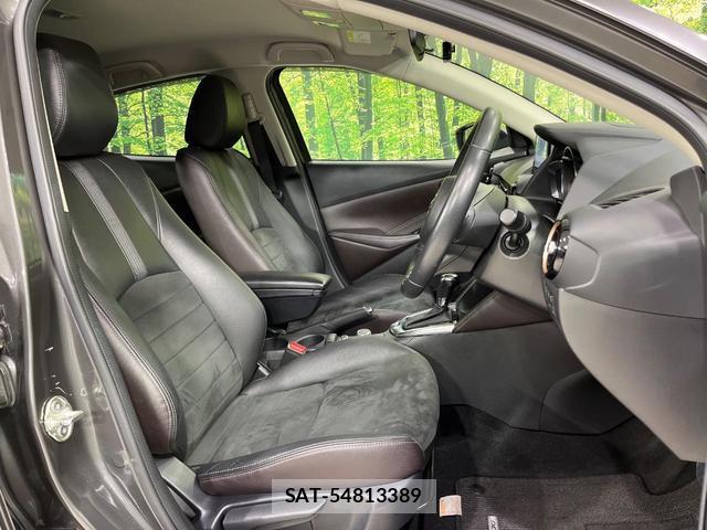 Mazda DEMIO 2017-12 8653277-7