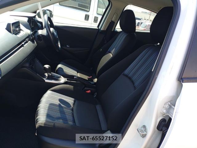 Mazda DEMIO 2015-08 8653366-15